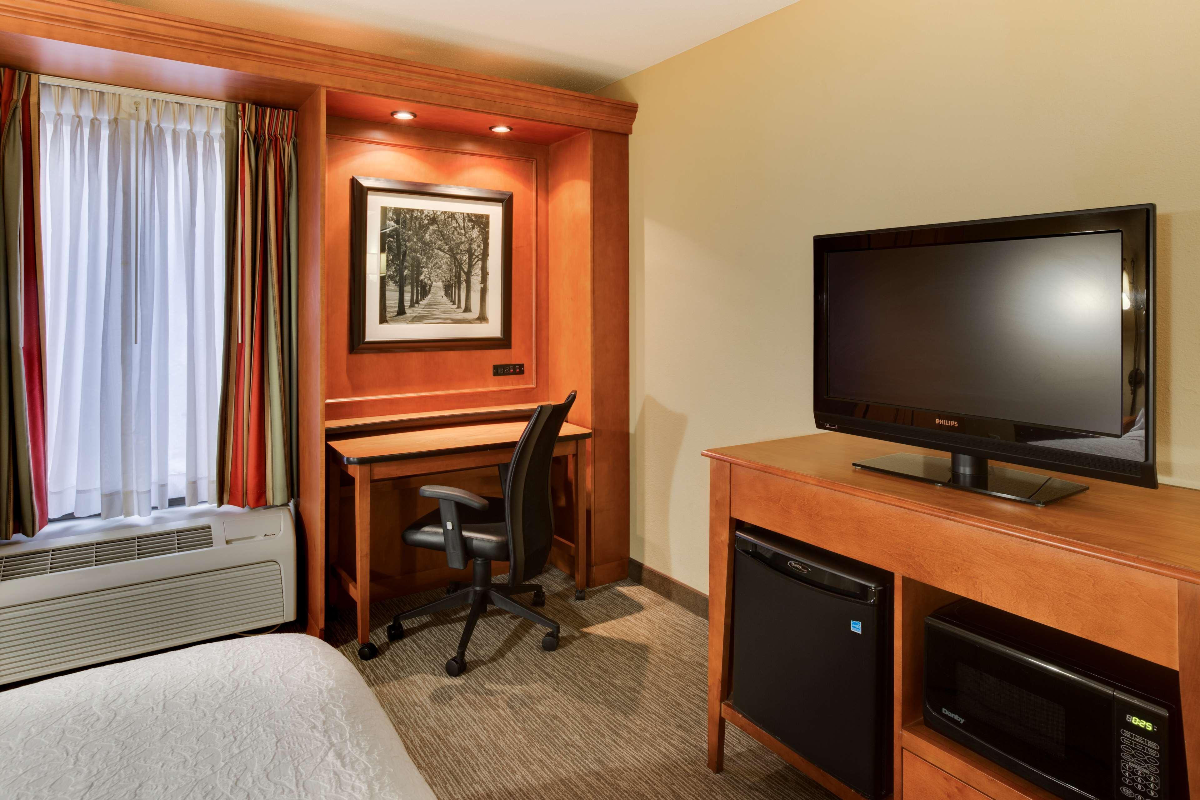 Hampton Inn Pittsburgh Greentree Bagian luar foto