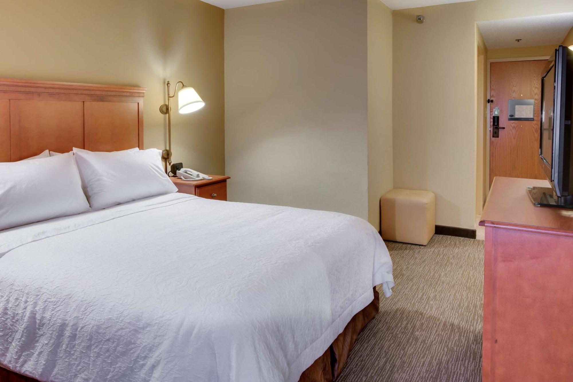 Hampton Inn Pittsburgh Greentree Bagian luar foto